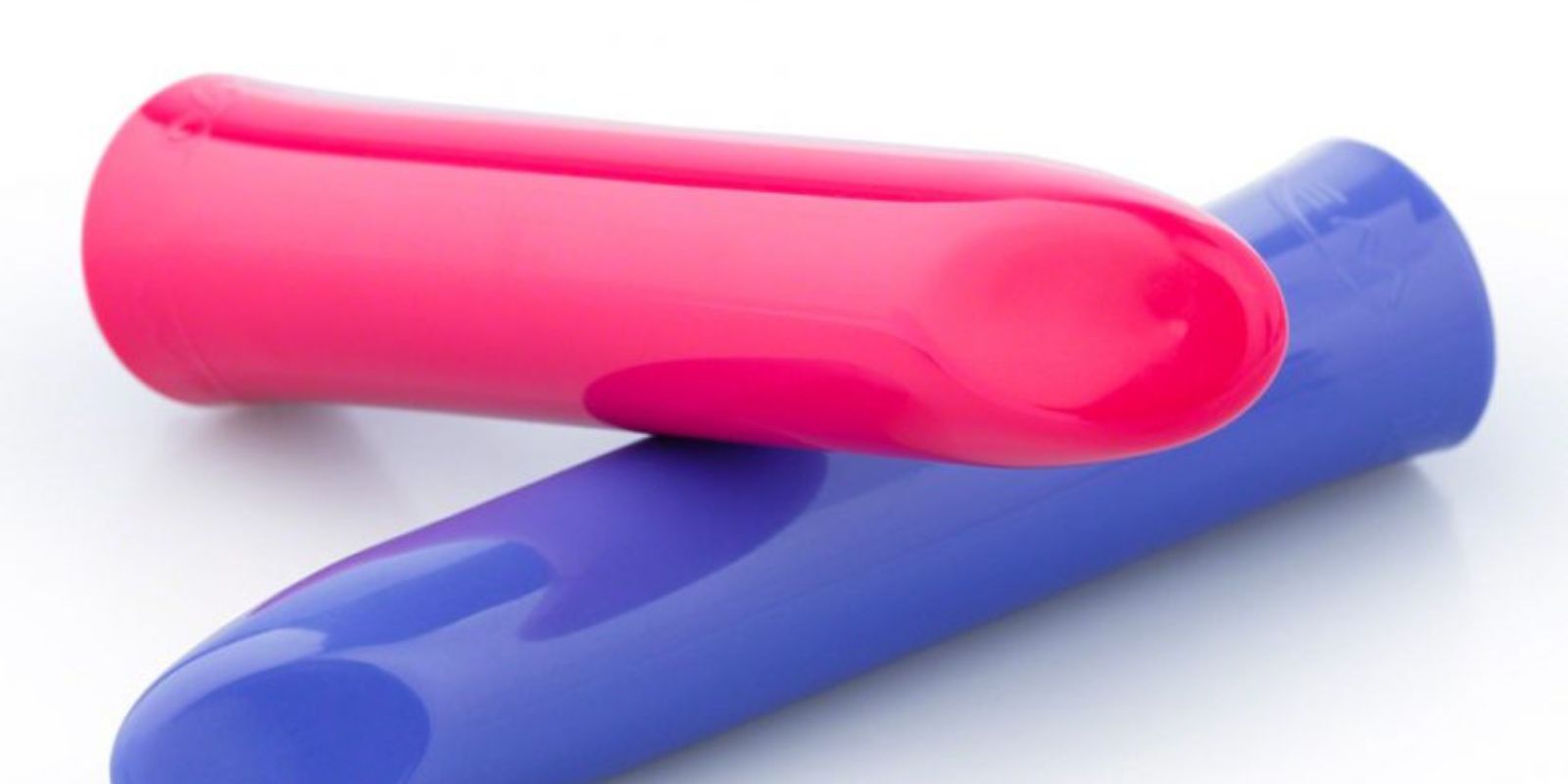 Kissing Rabbit vibrator with suction and vibration features